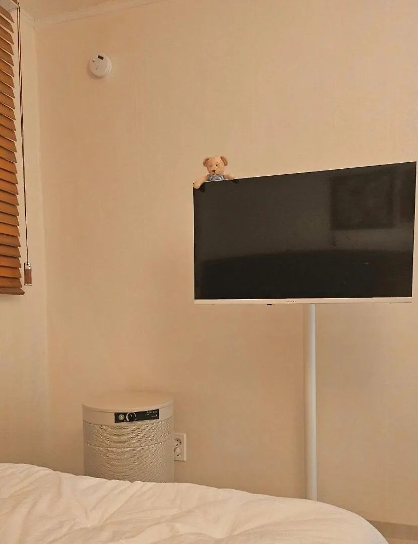 Noah House Jamsil, Close To Coex, Lotte World, Seokchon Lake, Near Subway Station, Two-Room, Up To 6 People 首爾 别墅
