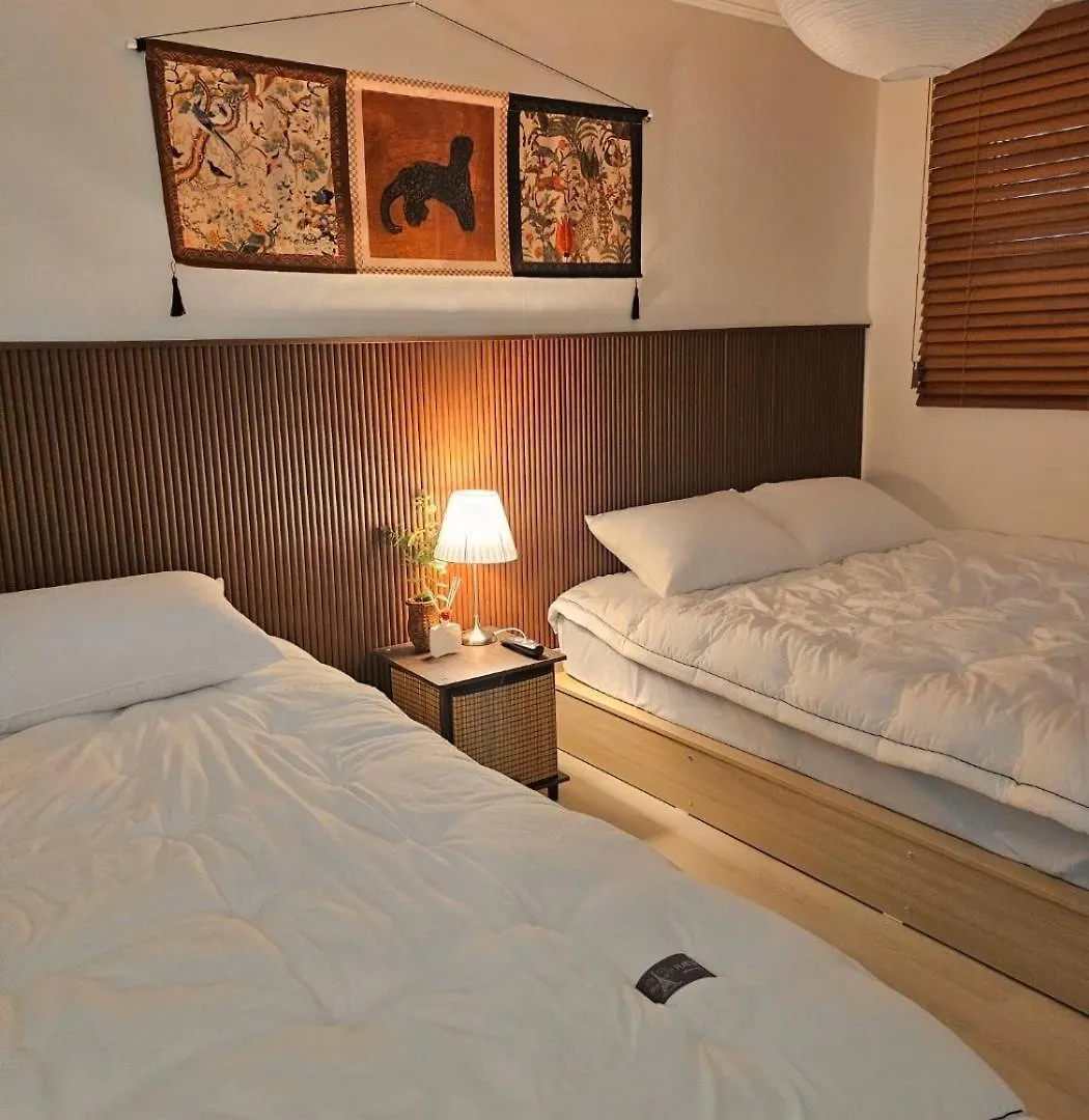 别墅 Noah House Jamsil, Close To Coex, Lotte World, Seokchon Lake, Near Subway Station, Two-Room, Up To 6 People 首爾